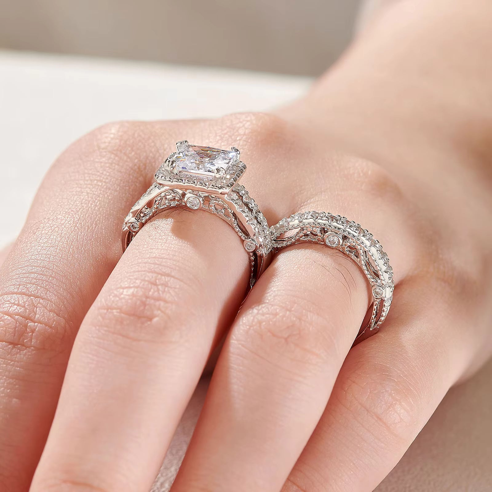 Vixonna Women's Moissanite Wedding Ring Set D Color VVS1 Princess Cut