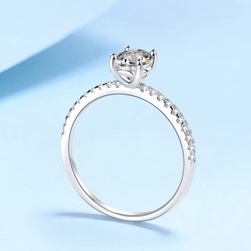 Vixonna Women's Oval Cut Moissanite Ring 925 Silver D Color VVS1