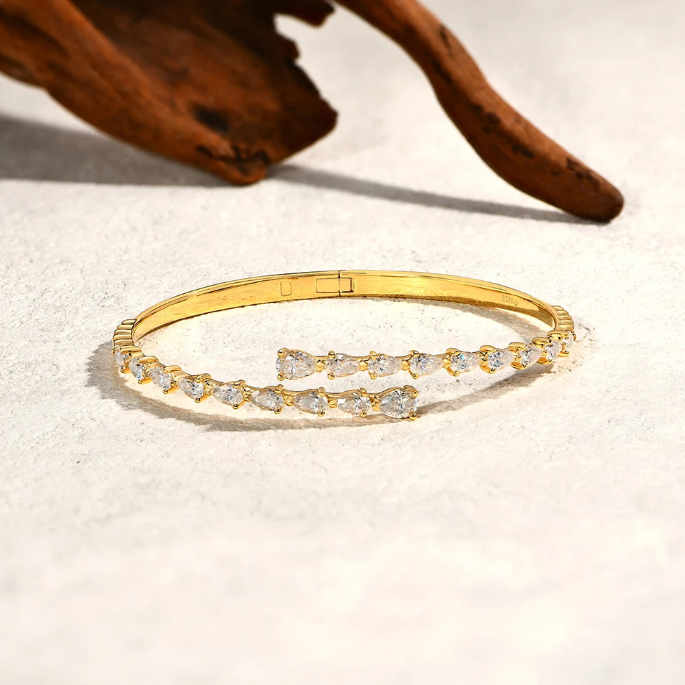 Vixonna Women's Pear Cut Moissanite Open Bangle 925 Silver D Color VVS1
