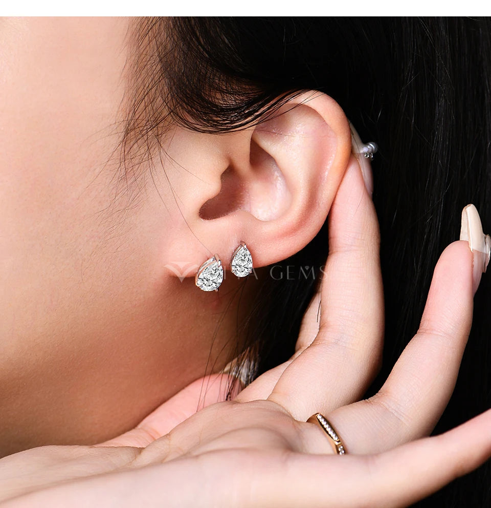 Vixonna Women's Pear Cut Moissanite Stud Earrings 925 Silver D Color VVS1
