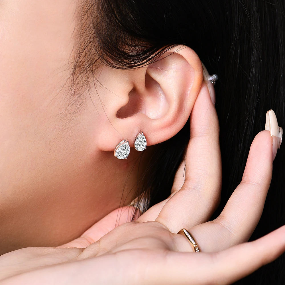 Vixonna Women's Pear Cut Moissanite Stud Earrings 925 Silver D Color VVS1