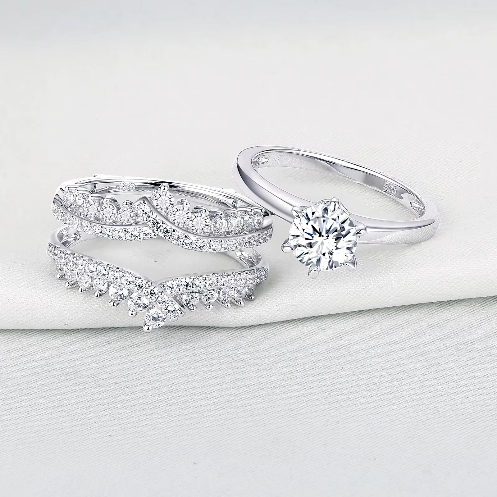 Vixonna Women's Round Cut Bridal Wedding Ring Set 925 Silver 1.8ct