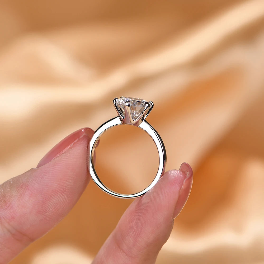 Vixonna Women's Round Moissanite Solitaire Ring 925 Silver D Color VVS1