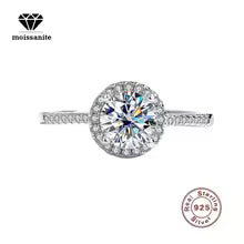 Vixonna Women's Round Moissanite Wedding Ring 925 Silver D Color